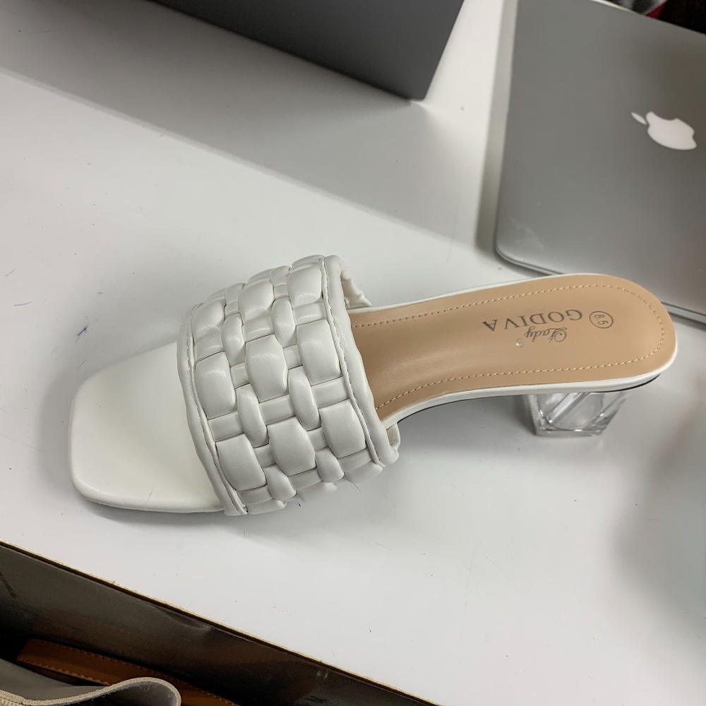 White Braided Heel - Picture 2 of 2